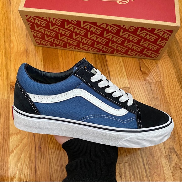 Vans Shoes - Vans Old Skool Women’s Sneakers
